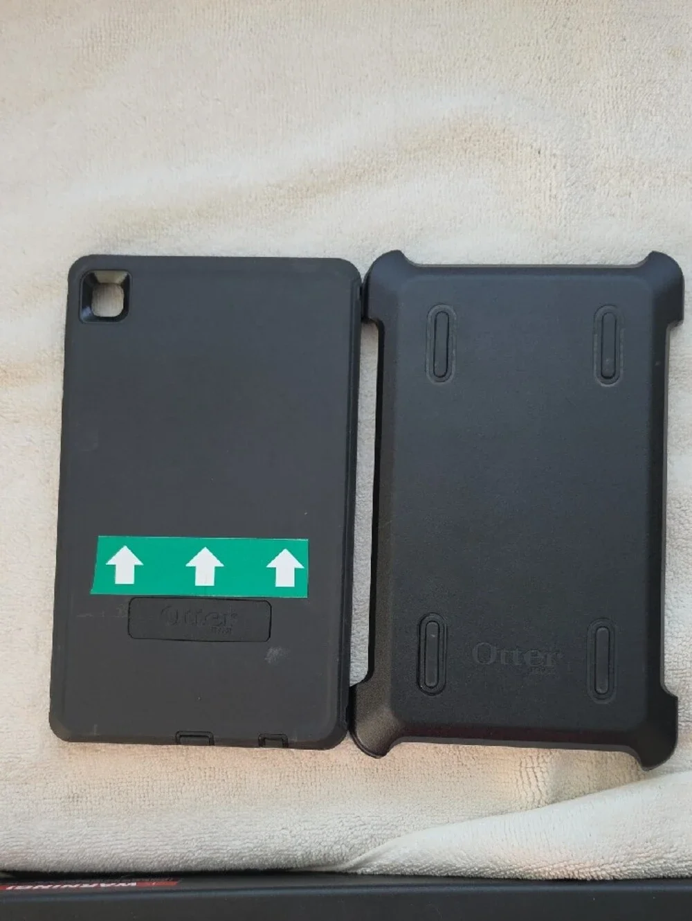 OtterBox Defender Pro Drop+ Heavy-Duty Black Phone Case